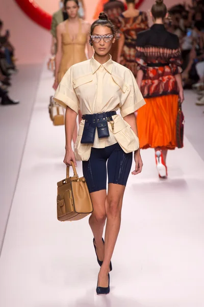 Look 23